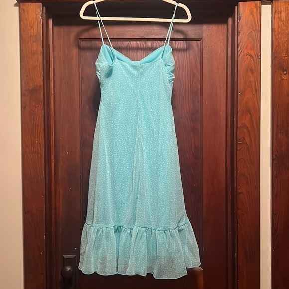 B. Smart Baby Blue Mid-length Dress - Picture 4 of 4